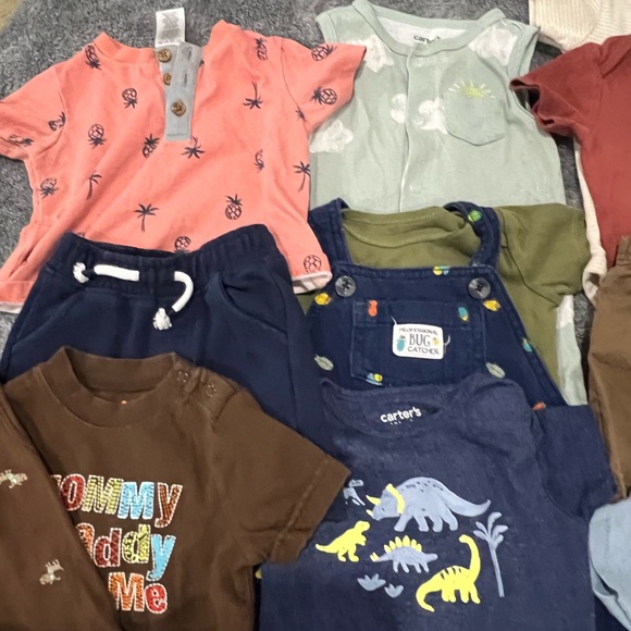 Assorted Baby Clothing Set - Picture 12 of 13